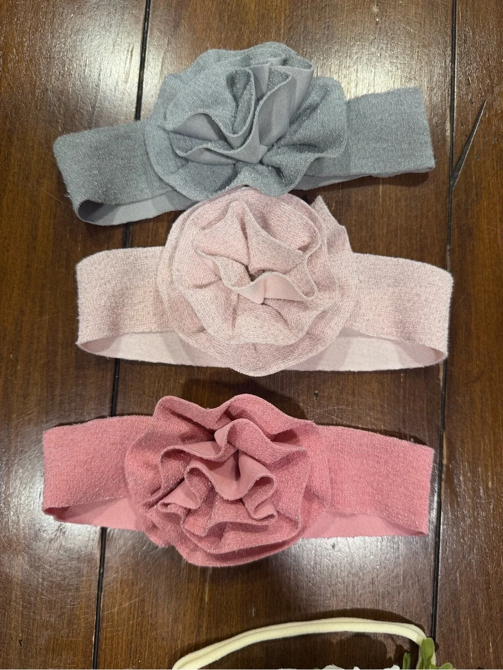 Mixed lot of NWT & lightly worn baby girl bows & headbands bundle random brands